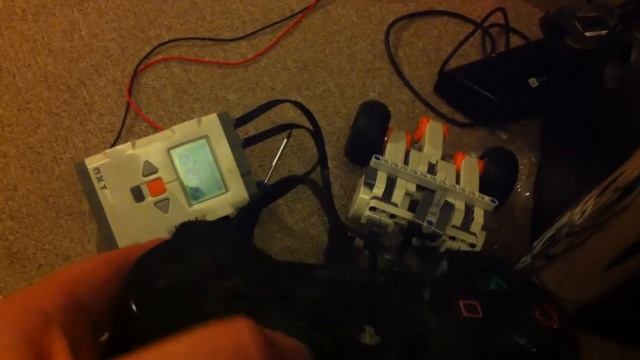 Lego NXT direct control from Python over Bluetooth смотреть онлайн