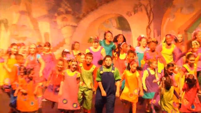 "Oz The Musical" by Todrick Hall - Oct 15, 2011 at CSUN, LA - Munchkins Dance смотреть онлайн
