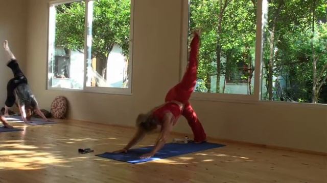 Йога-занятие 3 (семинар в Турции-2011)