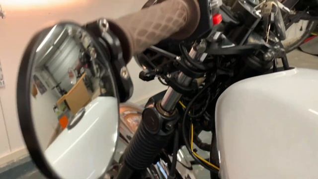 Suzuki GSX 400 F Bratana - A Hojstyling Build in Brat Cafe Style смотреть онлайн