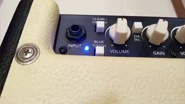 Amplifier Cort Cm 30 R смотреть онлайн