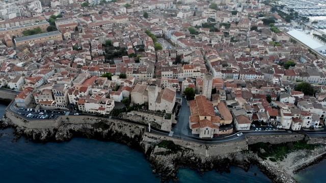 Франция с высоты птичьего полета. От Альп к Лазурному берегу (Съемка с квадрокоптера 4K) смотреть онлайн