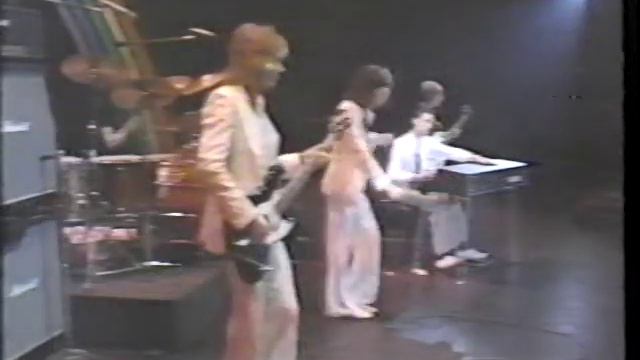Sparks In Concert 1974 pt 2 смотреть онлайн