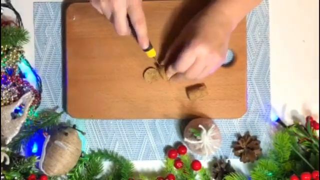 СИМВОЛ 2020 ГОДА. МЫШКА СВОИМИ РУКАМИ. ПОДЕЛКИ С ДЕТЬМИ В САДИК ИЛИ ШКОЛУ. НОВОГОДНИЕ ИГРУШКИ. смотреть онлайн