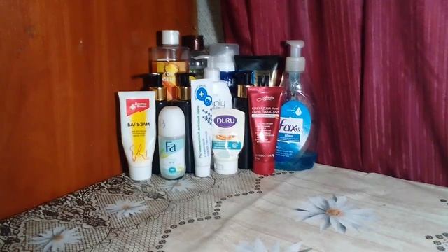 Доглядаюча косметичка на грудень 2022