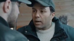 Социальный ролик, продавец продуктов помог дедушке