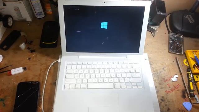 Como instalar un Windows 8.1 a una MacBook A1181 смотреть онлайн