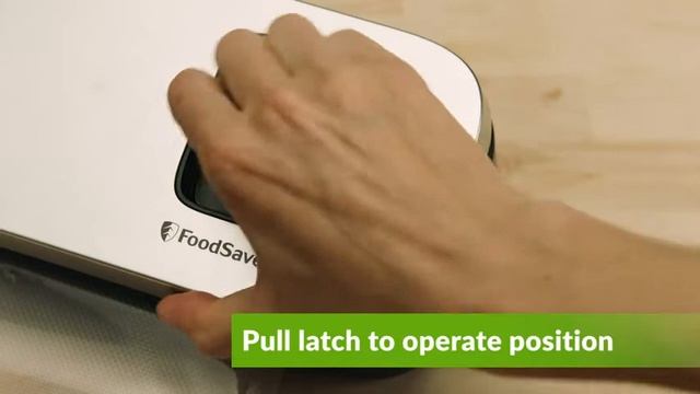 FoodSaver Space Saving Vacuum Sealer Machine with Sealer Bags and Roll смотреть онлайн