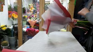 Сборка и упаковка букета. Яркий букет. Флористика
