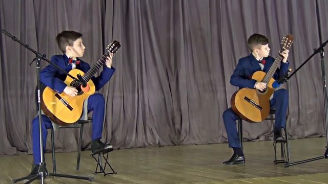 "Тёмная ночь" исп. Михалёв Сергей. Аккомпанируют Руслан Исаков и Егор Лепёшкин смотреть онлайн