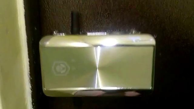 электро механический замок смотреть онлайн