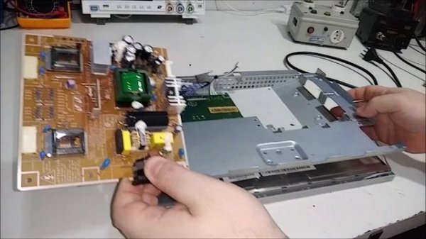 Monitor Samsung 740N SyncMaster Não da video Lâmpada CCFL Como burlar circuito inverter