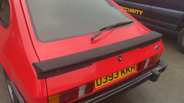 1986 Ford Capri MK3 2.0 Laser (D393 KKH) Humber Bridge Classic Car Night 21/04/23. смотреть онлайн