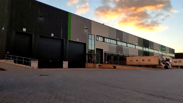 Работа в Германии! На овощных складах какая она? В Гамбурге сколько можно заработать? смотреть онлайн