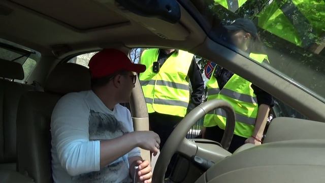 Осторожно, охранники супермаркетов в ПОЛИЦИИ! смотреть онлайн