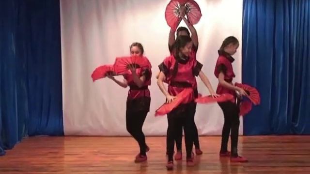 Студия современного танца "Триумф" . "Японский веер" смотреть онлайн