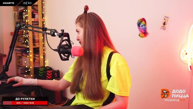 КНИГА КАК ПРИРУЧИТЬ ДИМАНА? ДИНА БЛИН ИГРАЕТ В ИГРЫ С ЧАТОМ! DINA В JACKBOX PARTY смотреть онлайн