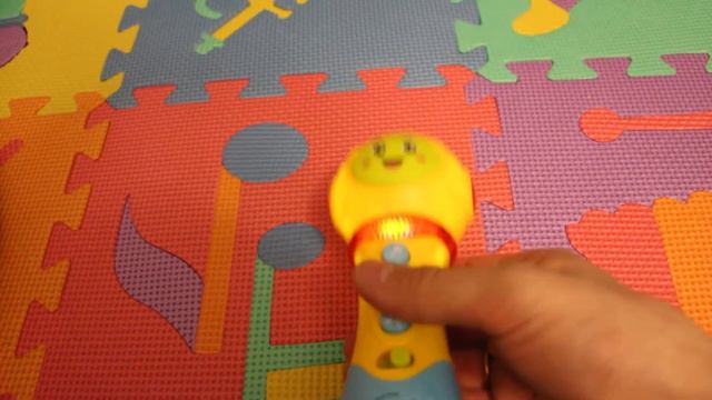 Игрушка детская говорящий микрофон / Toy children talking microphone смотреть онлайн