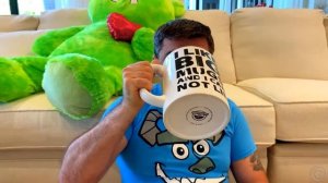 Настя и папа играют с лего.mp4