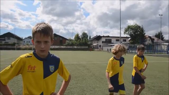 Frekvenca X NAPOVEDNIK: Vrtinčenje žoge смотреть онлайн