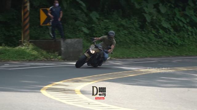 BEIYI Riders Ep.112 Jet Fighter Pilot、Street Triple、Girl Riders、Aprilia RSV4 - オートバイ/Motorcycle смотреть онлайн