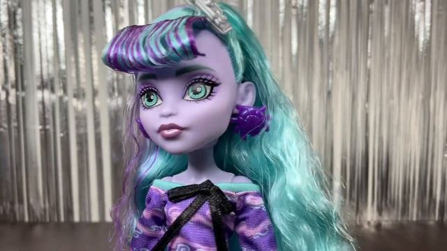 ¡ES UNA TERNURA! 🥹💜 | Muñeca Monster High G3 Twyla ¡Unboxing y revisión! 🐰✨ смотреть онлайн