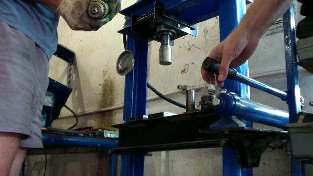 Сверлильный станок. Ремонт смотреть онлайн