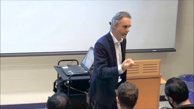 Jordan Peterson on Workplace Performance, Politics & Faulty Myers-Briggs смотреть онлайн