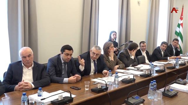 В Абхазии в первом чтении приняли бюджет на 2024 год смотреть онлайн