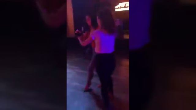 Yare & Selin Urban Kizz смотреть онлайн