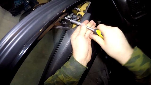 Как снять зеркало заднего вида Kia Optima 2010-2015 год смотреть онлайн