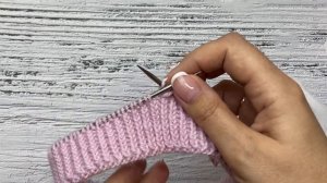 Скрещенная ровная двусторонняя резинка по кругу