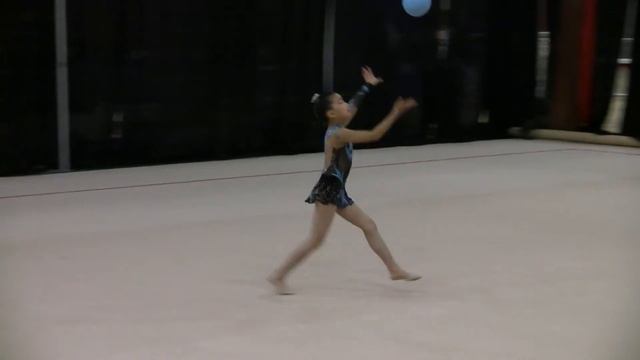 Erica's ball routine at national JO 2010 смотреть онлайн