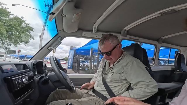 We collect our Half-a-Million-Km Toyota Land Cruiser. Going The Extra Mile Ep1 @4xoverland смотреть онлайн