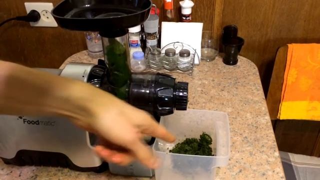 ? Сок из травы ? Тест шнековой соковыжималки FoodMatic Slow Juicer PSJ10H смотреть онлайн