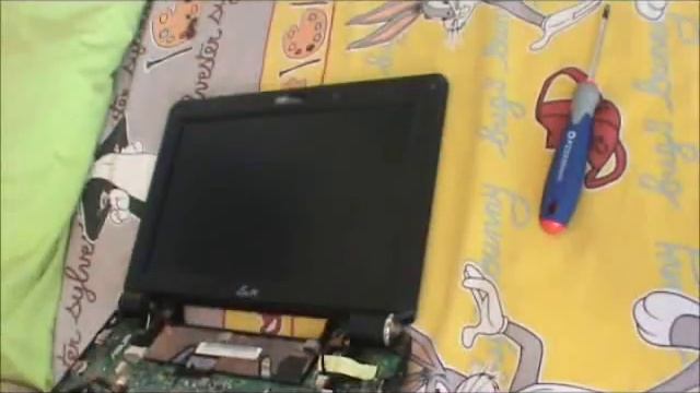 ASUS Eee PC 1000H Teardown