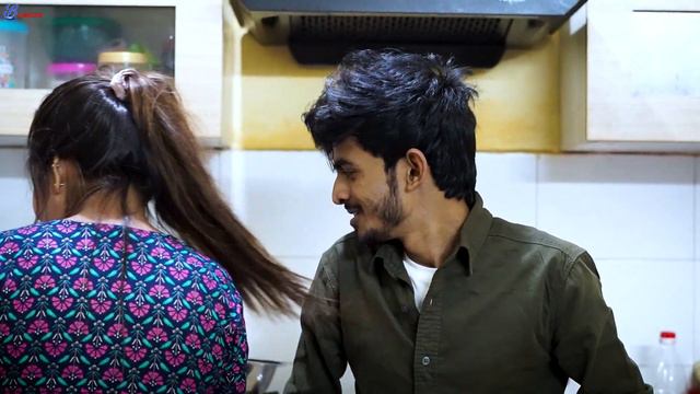Bol Na Halke | Romantic Love Story | Hindi Song | Ft.Adi & Mithi | Bluestone Presents смотреть онлайн