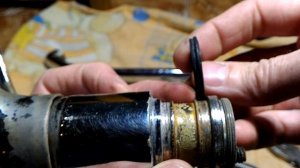Ремонт флажкового однорычажного Смесителя EMMEVI Течёт из под излива или из под рычажка. РЕМОНТ