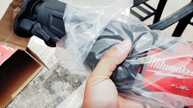 Unboxing: Milwaukee M18 Fuel 3-Tool Combo 2997-23 смотреть онлайн