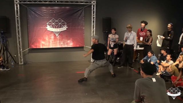 Love City 520 Vol 5 Waacking&Locking Battle｜11｜Locking｜best16｜kiwi VS 大件 смотреть онлайн