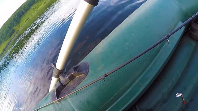 ДА СКОЛЬКО же РЫБЫ в этих ЛОПУХАХ!? РЫБАЛКА на Щуку и Окуня в Июне со Спиннингом смотреть онлайн