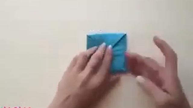 Корзиночки из бумаги. Вот так просто можно сделать корзиночки для конфет! смотреть онлайн