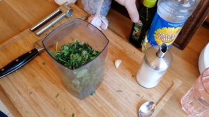 Грузинский соус из кинзы