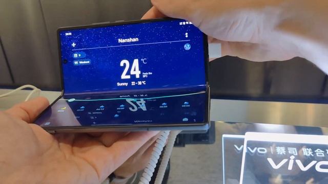 Vivo X Fold новый складной смартфон на SnapDragon 8 gen 1 - первое впечатление смотреть онлайн