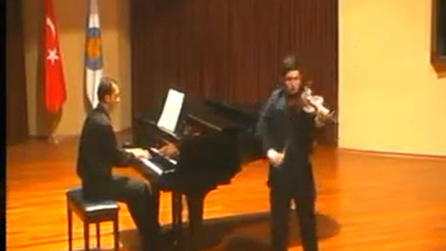 Deniz YILIK - F. A. Hoffmeister Viola Concerto in D Major 3rd Movement смотреть онлайн