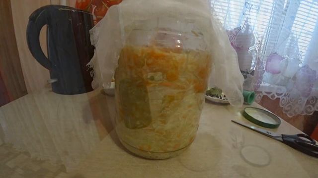 Влог Засолила капусту / Снимаю пробу смотреть онлайн