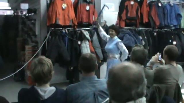 танец с ледорубом смотреть онлайн