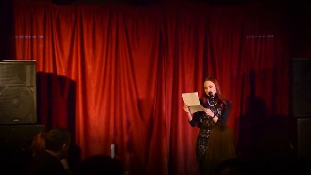 Стихи Анны "Ламии" ["Девушка с яблоком" I вечер поэзии 02.03.2019] смотреть онлайн