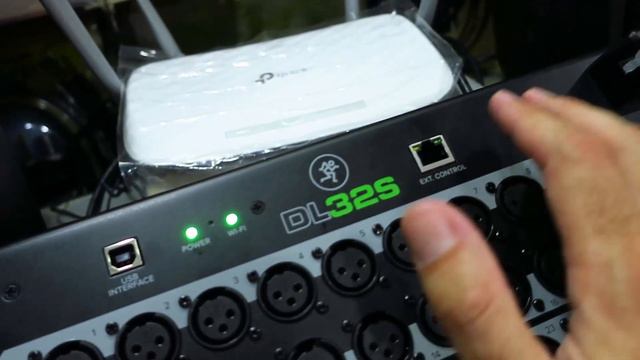 COMPARATIVA CONSOLAS SIN SUPERFICIE DE CONTROL - MACKIE DL32S, SOUNDCRAFT UI24R y BEHRINGER XR18 смотреть онлайн