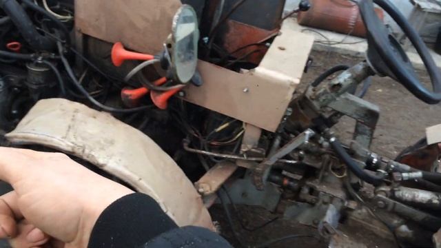 TZ4k14 1.9D Включение заднего моста и муфты ВОМ внимательно! Можно поломать коробку. смотреть онлайн